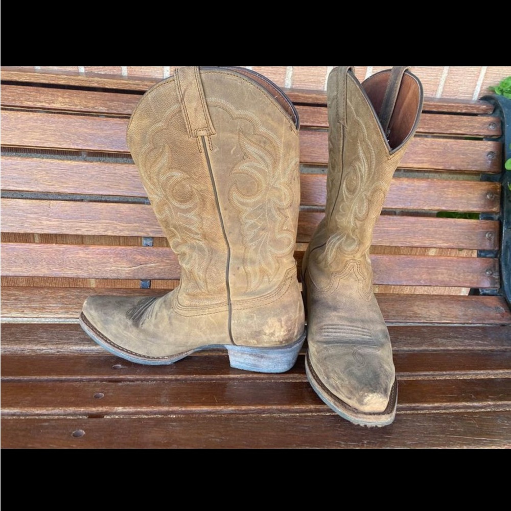 Used Boots - Picture 3 of 4